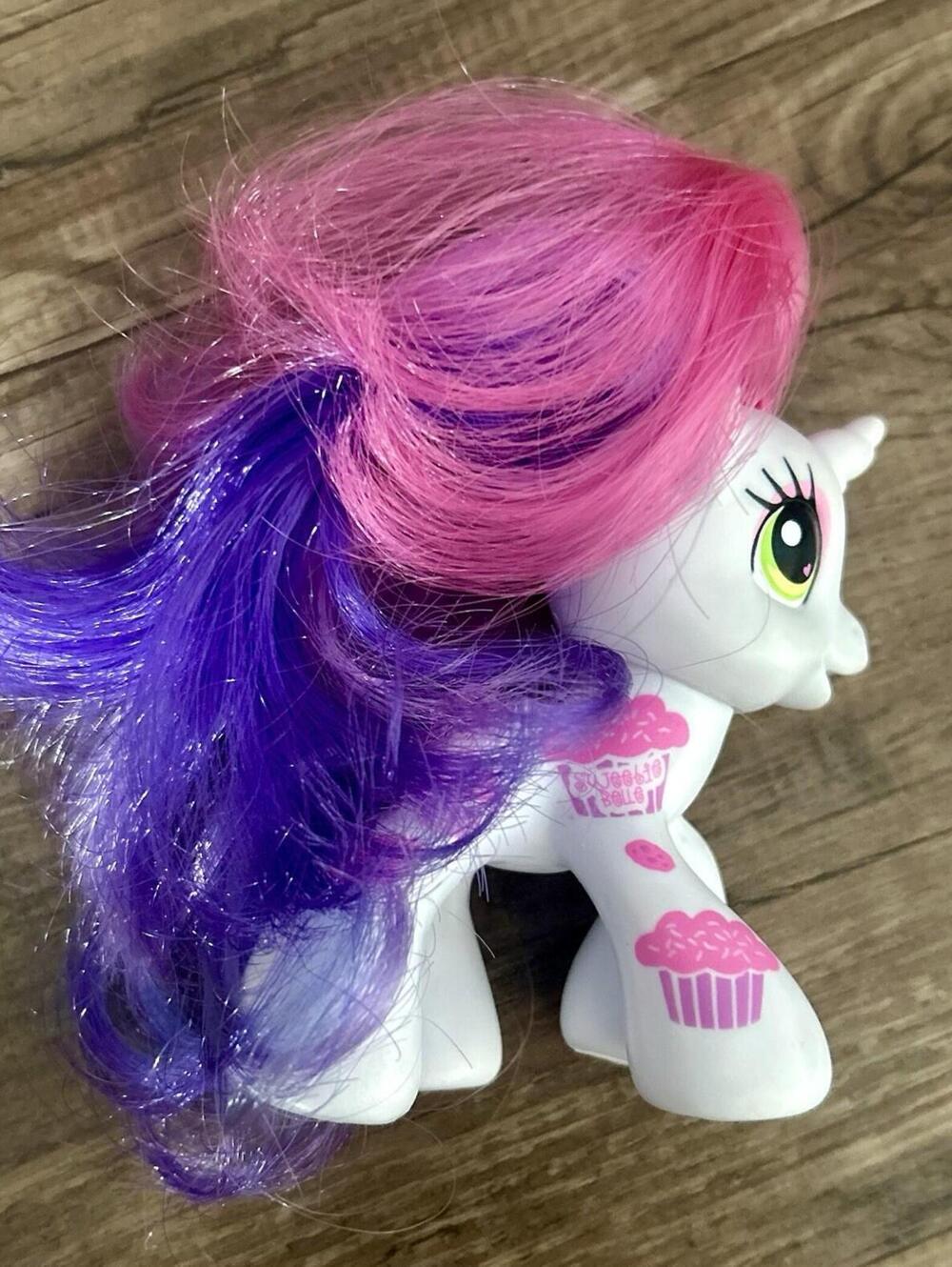 2009 My Little Pony "Sweetie Belle" Unicorn Cupcake Doll